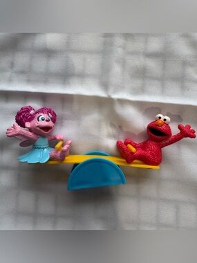 Vintage Sesame Street Elmo & Abby Cadabby Seesaw Figurine Toy Cake Topper